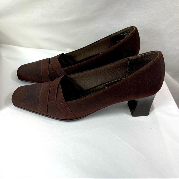 Life Stride Shoes - Life stride comfort sole suspense slip on brown low heel womens shoes size 6.5